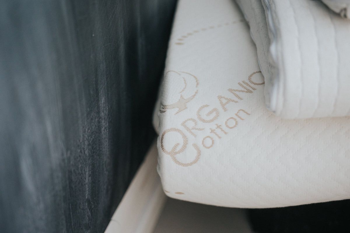 Hamuq vs Douglas Mattress (Canada): Which Canadian-Made Bed Offers Better Value?