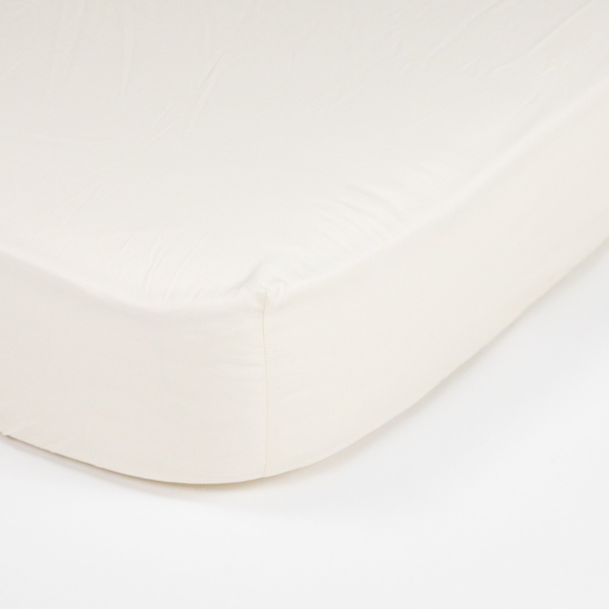 Fawcett Organic Cotton Fitted Bed Sheet close up natural