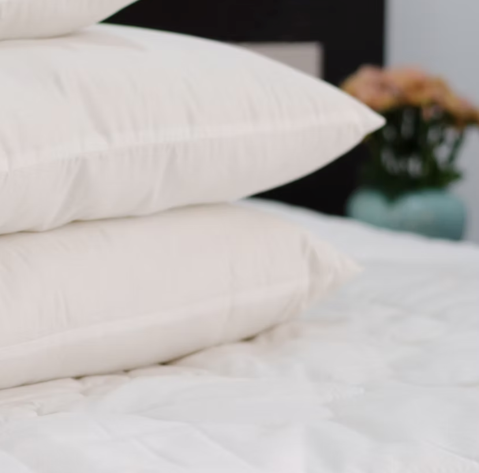 Piatra Wool Pillow close up of corner