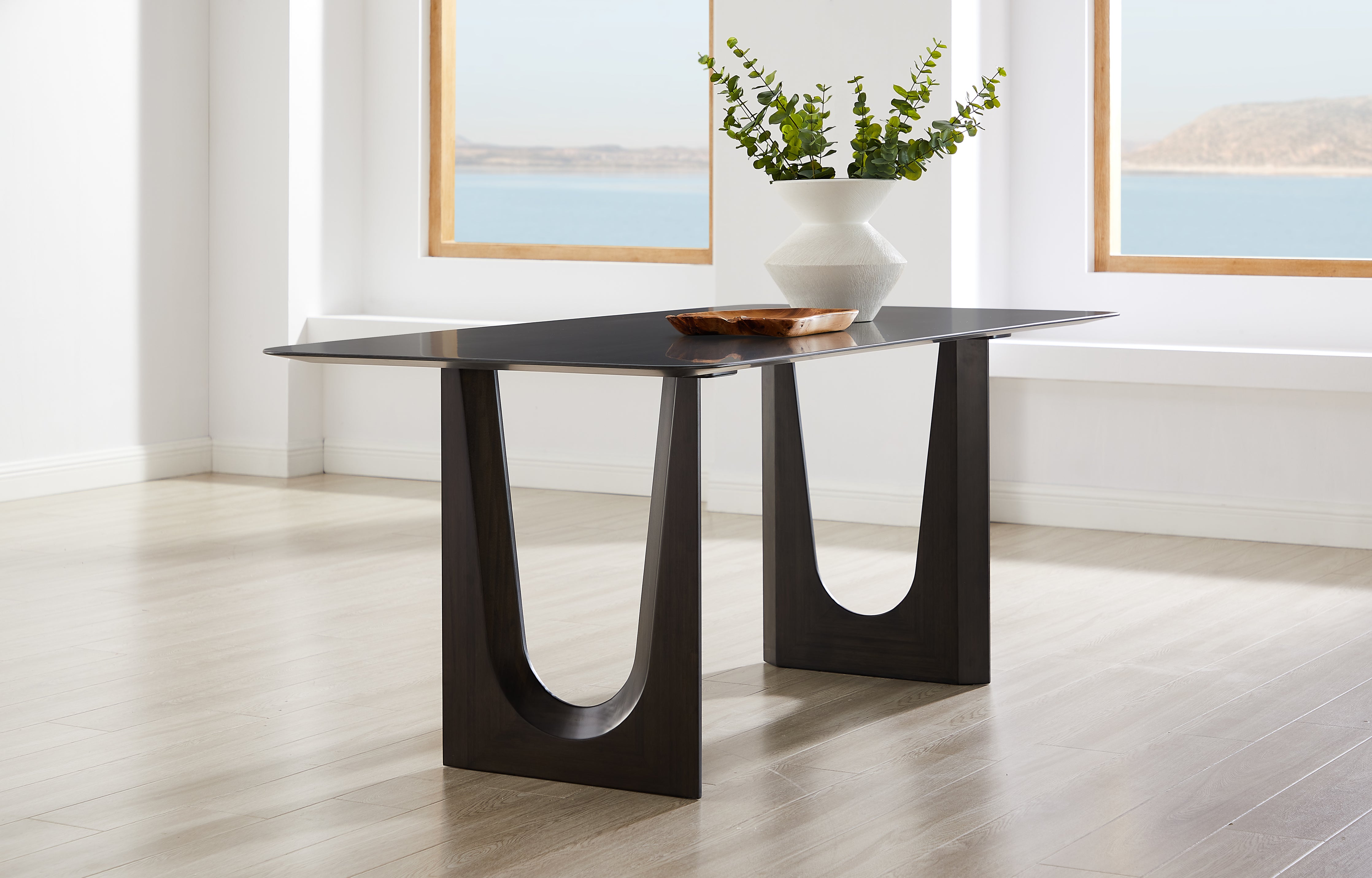 Hanna Dining Room Table