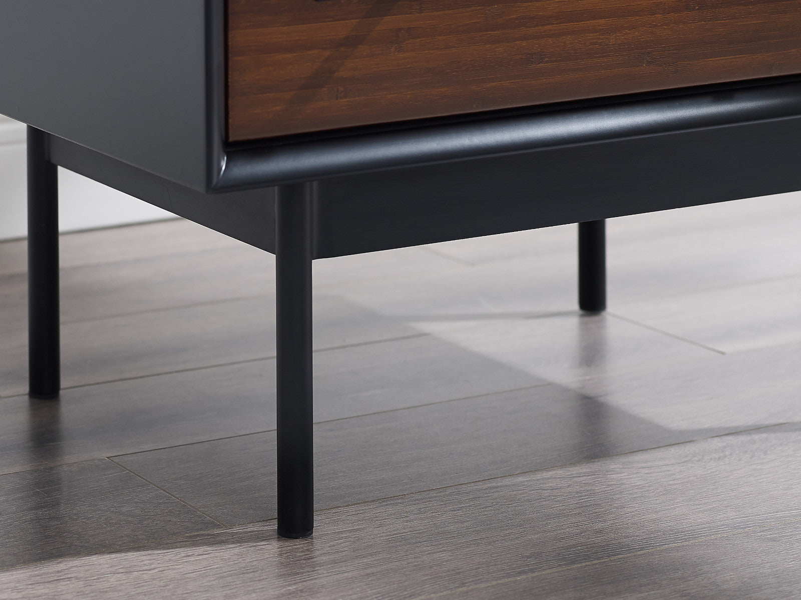 Park Avenue - Nightstand